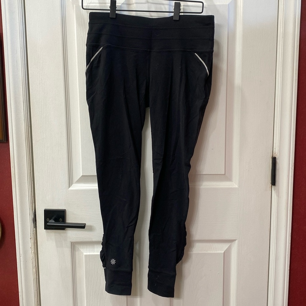 ATHLETA Relay Tight, Reflective Detail, Black, Size Medium